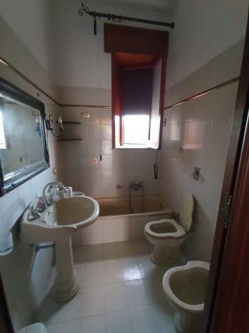 MANUEL IMMOBIL-CAR VENDE CASA DI MQ. 120 SEMINDIP. DA RISTRUTTURARE, COMPOSTA DA - Foto 7