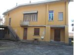 Palazzina nel cuore del paese, collocato affianco al Comune. Questa palazzi &hellip;