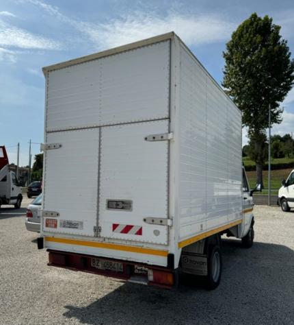 IVECO 35-10 Direct Ignition a cassone furgonato rif. 24013259 - Foto 9