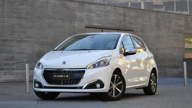 Peugeot 208 BlueHDi 75 5 porte Allure - Foto 4