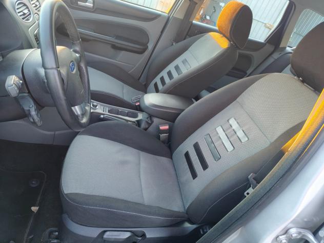 Ford Focus 1.6 TDCi (110CV) SW - Foto 10