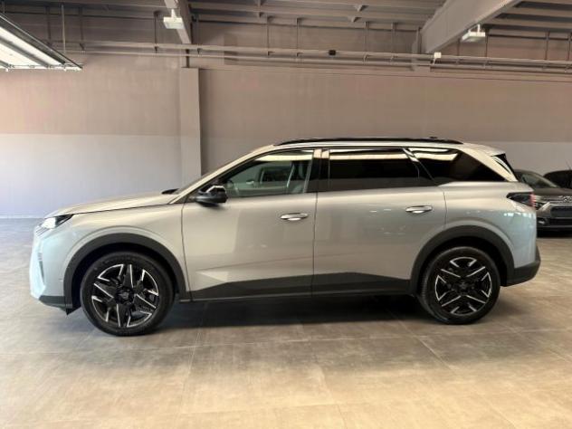 PEUGEOT 5008 1.2 Hybrid 136cv e-DCS6 Allure 7 Posti - Pack 360° rif. 23736243 - Foto 5