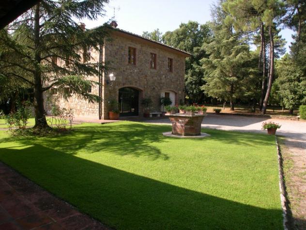 VILLA di 18 vani e di 700 mq (GAMBASSI TERME) rif. G 980 - Foto 12