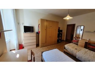 Camere per STUDENTESSE via Piccardi