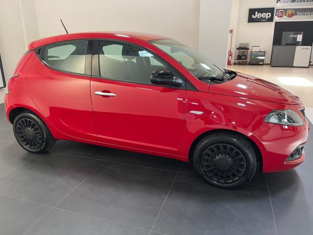 Lancia Ypsilon 1.0 FireFly 70cv S&S Hybrid SILVER - Foto 4