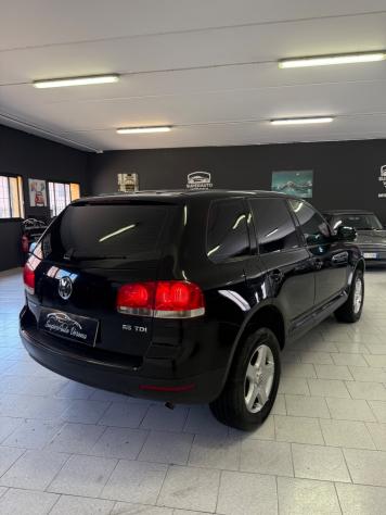 Volkswagen Touareg 2.5 R5 TDI - Foto 4