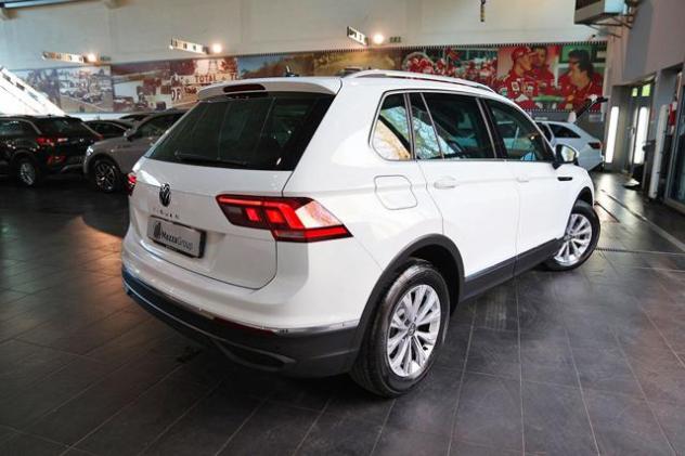 VOLKSWAGEN Tiguan 2.0 TDI 150cv SCR DSG Life rif. 23421202 - Foto 9