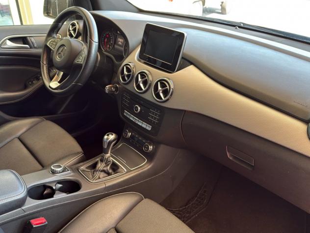 Mercedes-Benz Classe B B 180 d Premium - Foto 9