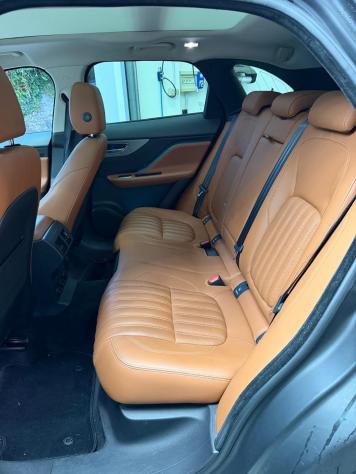 Jaguar F-Pace 2.0 D 240 CV AWD aut. Portfolio - Foto 9