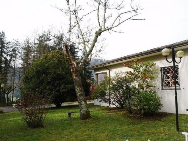 Villa di mq 350 , nel verde ed esposta al sole - Foto 2