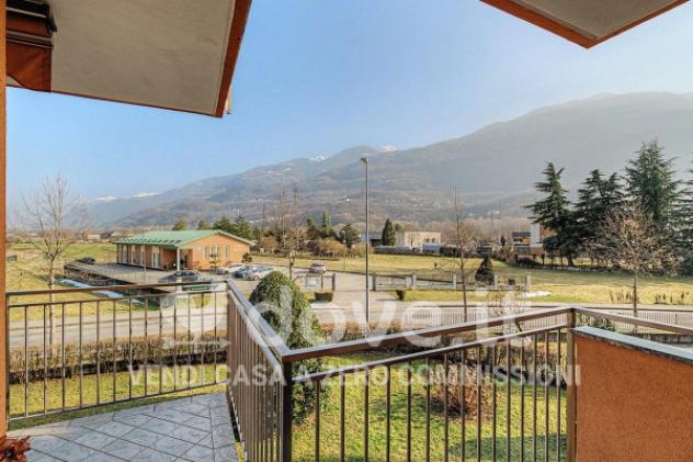 Appartamento di 100 m² con 3 locali e box auto in vendita a Sondrio