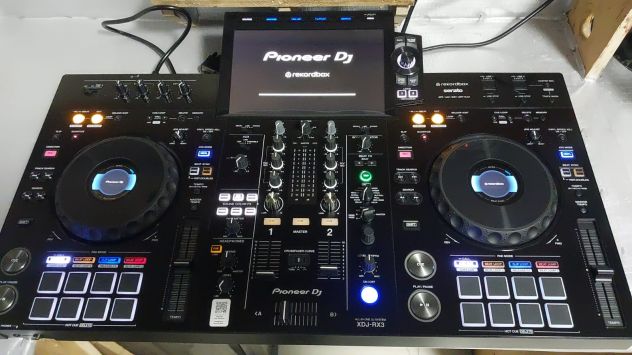 NOLEGGIO CONSOLLE DJ PIONEER RX3 - Foto 2