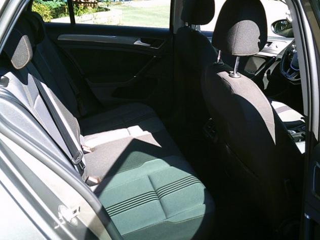 VOLKSWAGEN Golf 1.6 TDI 110CV rif. 24088485 - Foto 9