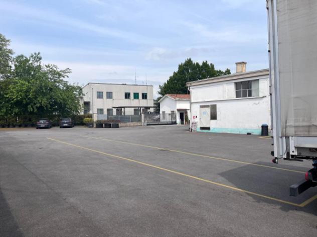 Immobile di 2100 m² con 3 locali in affitto a Castegnato - Foto 10