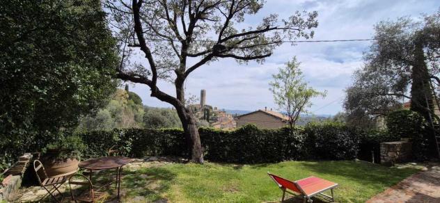 Quadrilocale in vendita a Magliano in Toscana