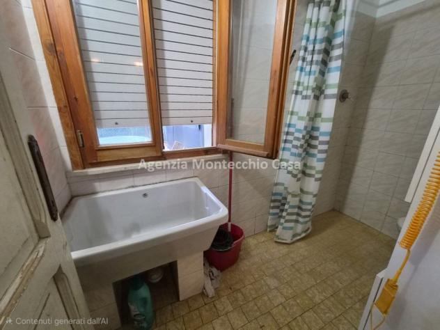 AMPIO APPARTAMENTO INDIPENDENTE CON MANSARDA, GARAGE, DUE POSTI AUTO E OLTRE 200 MQ DI SCOPERTO ESCLUSIVO - Foto 18