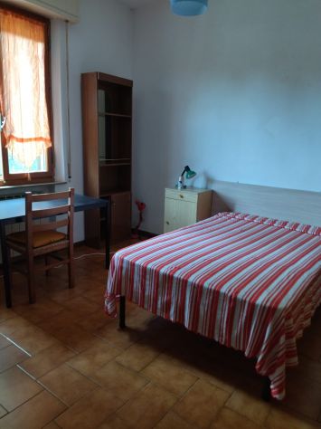 CAMERA SINGOLA RAGAZZA VIA ARETINA PISPINI SIENA