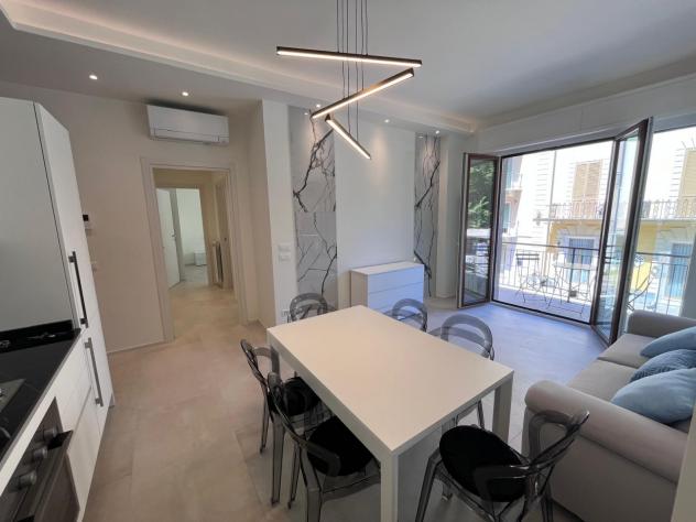 APPARTAMENTO di 6 vani e di 100 mq (VIAREGGIO - Viareggio) rif. A1023 - Foto 4