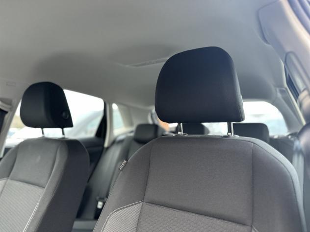 Volkswagen Polo 1.0 TSI Life + montaggio GPL - Foto 10