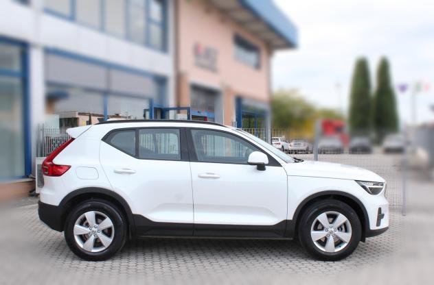 Volvo XC40 T2 automatico Essential - Foto 3