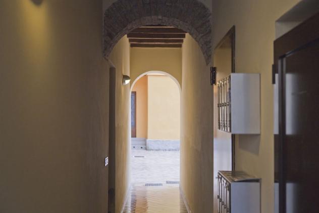 TRILOCALE RISTRUTTURATO IN CENTRO STORICO - Foto 2