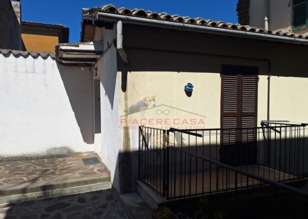 Orvieto centro - Appartamento al primo piano con balcone e locali accessori in vendita nel centro storico di Orvieto - Foto 9