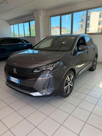PEUGEOT - 3008 - Hybrid 225 e-EAT8 Allure Pack