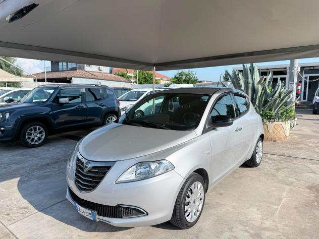 Lancia Ypsilon 1.2 69 CV 5 porte Gold - Foto 2