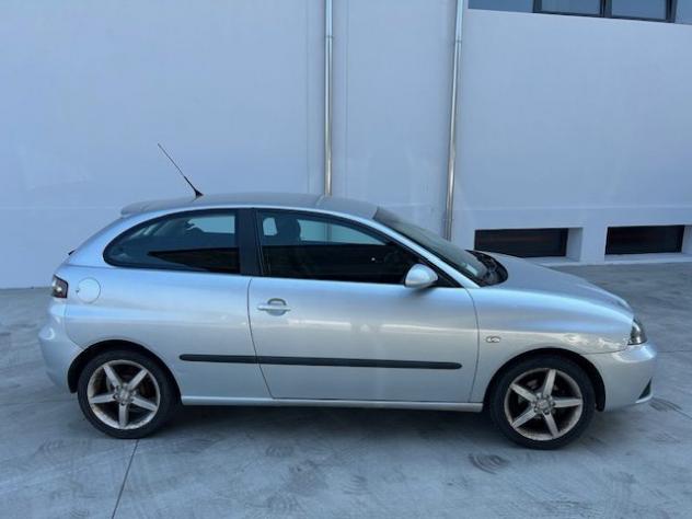 SEAT Ibiza 1.4 16V 85CV 3p. Stylance rif. 24016471 - Foto 2