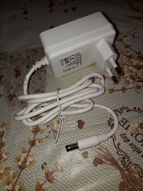 Vendo lampada per zanzare a corrente con led - Foto 5