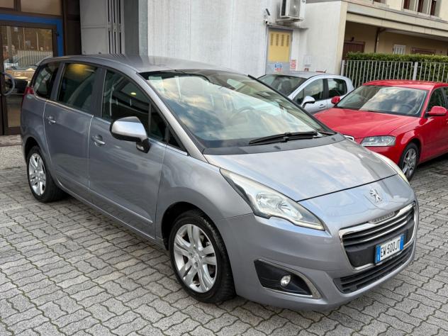 Peugeot 5008 7 posti GARANZIA COMPLETA 1.6 HDi 115CV - Foto 7