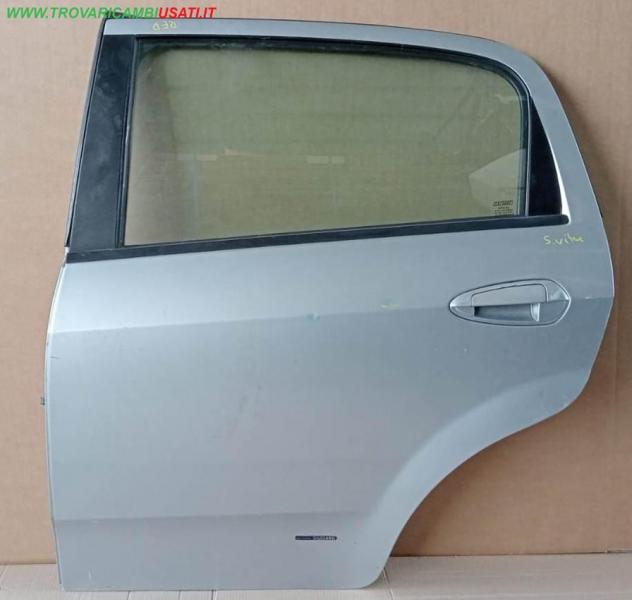 PORTA POST.S. GRIGIO ARGENTO MET. C/ALZ. E SERR. (Pic.Sgn) Carrozzeria Lamierati esterni Porte Porta post. sx. FIAT - GRANDE PUNTO - 01-09-2005 -