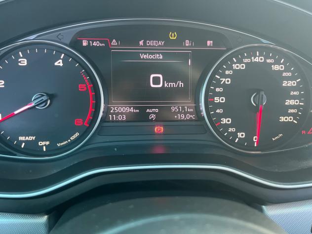 Audi A4 Avant 2.0 TDI 190 CV ultra Business Sport - Foto 10