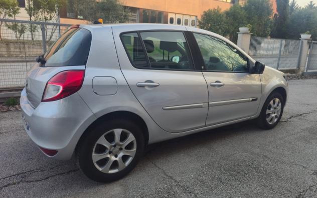 Renault Clio 1.2 16V 5 porte 20th Anniversario - Foto 3
