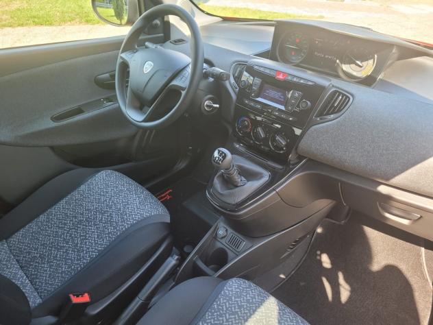 Lancia Ypsilon 1.0 Hybrid Silver-PROMO GALLOTTI - Foto 10
