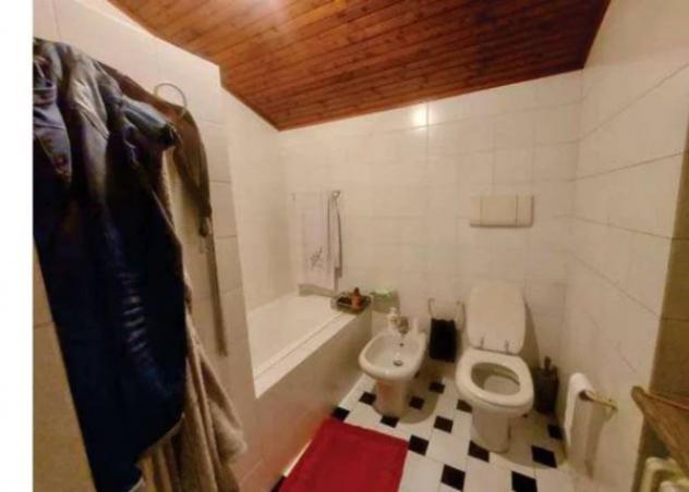Immobile in asta di 106 m² con più di 5 locali e box auto in vendita a Ardesio