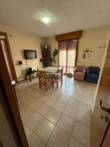 MONTECCHIO VENDESI AMPIO APPARTAMENTO INDIPENDENTE CON TAVERNA E AMPIO GIARDINO - Foto 9