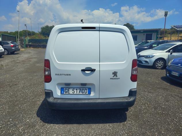 Peugeot Partner BlueHDi 130 EAT8 S&S PL Furgone Premium - Foto 8