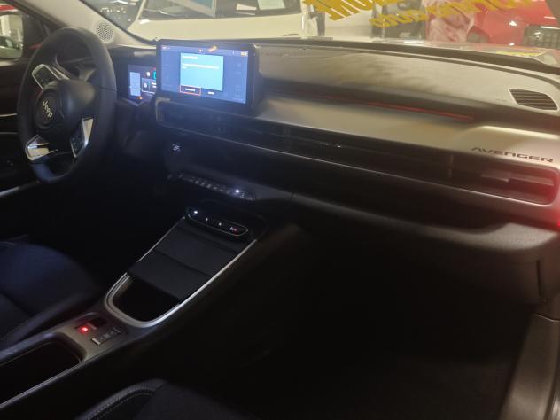 Jeep Avenger e-Hybrid 1.2 MHEV e-Hybrid Turbo Summit - Foto 5