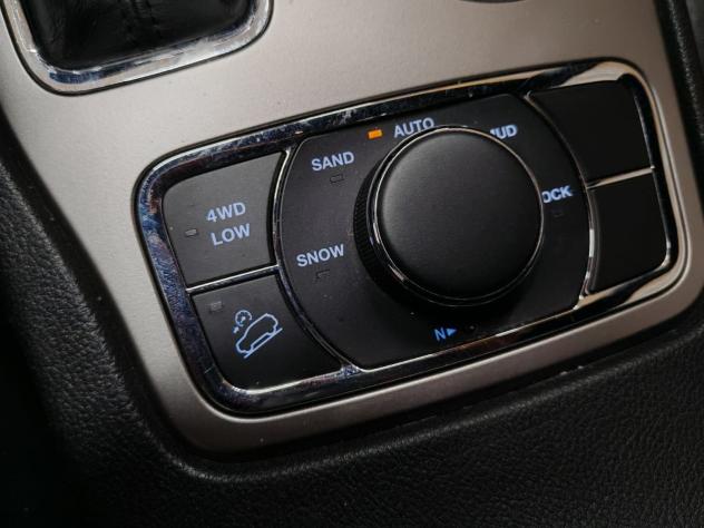 Jeep Grand Cherokee 3.0 V6 CRD 250cv NIGHT EAGLE Euro6 - Foto 9