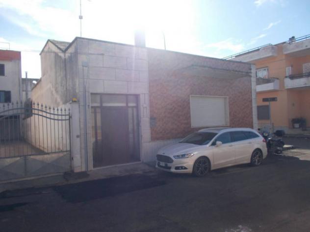 Immobile in asta di 261 m² con più di 5 locali e box auto in vendita a Lizzanello - Foto 2