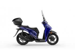 Honda SH 150 SH 150 VETRO - con bauletto keyless e parabrezza - YM 2026