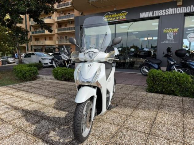 HONDA SH 125 TUTTO INCLUSO ANCHE PASSAGGIO! MINI RATE rif. 24190918 - Foto 3