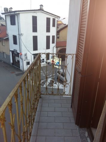 SANTHIA' CENTRO STAZIONE BILOCALE ARREDATO TERMOAUTONOMO - Foto 10