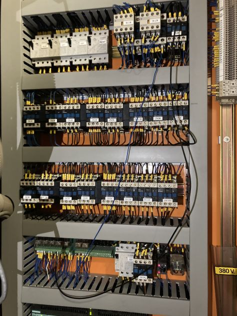 Lavori elettrici e modifiche impianti