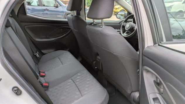 TOYOTA Yaris HYBRID 1.5cc 92cv rif. 23900125 - Foto 9