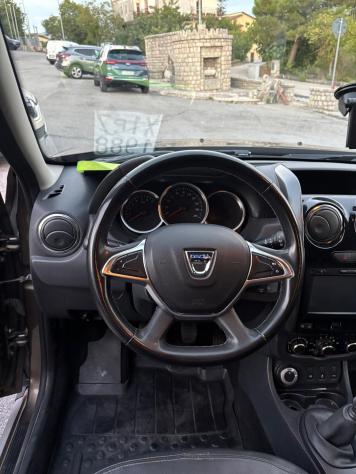 Dacia Duster 1.5 dCi 110 CV S&S 4x4 Serie Speciale Brave2 - Foto 10
