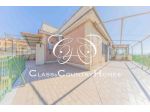 Villa Gordiani, Attico Rinnovato con Grande Terrazzo