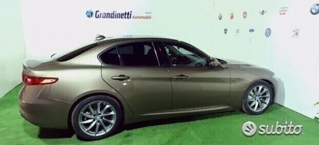 Alfa Romeo Giulia 2.2 td 136 cv bussines anno2017 - Foto 9