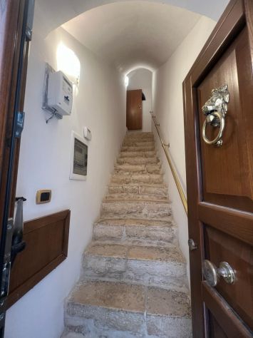 Casamassima; Soluzione Indipendente in pietra. Ristrutturata. Arredata. Libera. - Foto 9
